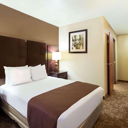 Super 8 By Wyndham Chandler Phoenix Exterior foto