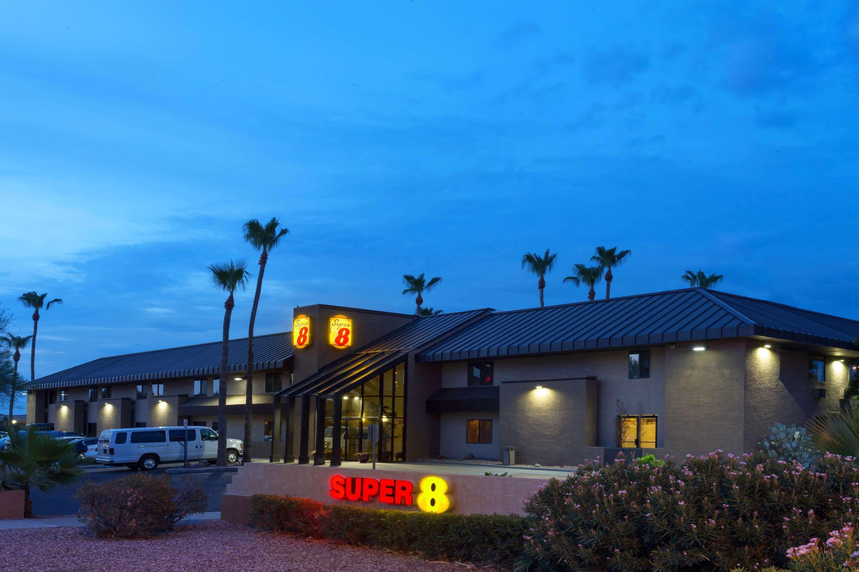 Super 8 By Wyndham Chandler Phoenix Exterior foto